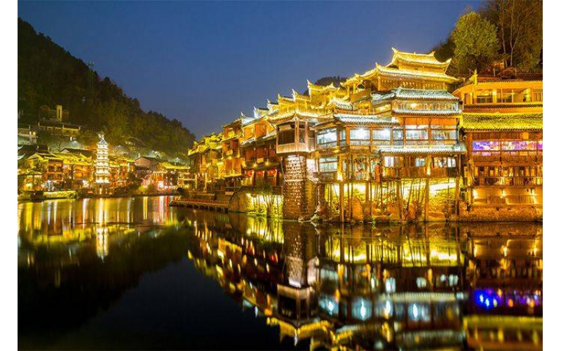 文旅燈光亮化對夜經濟增長的重要性你要明白！
